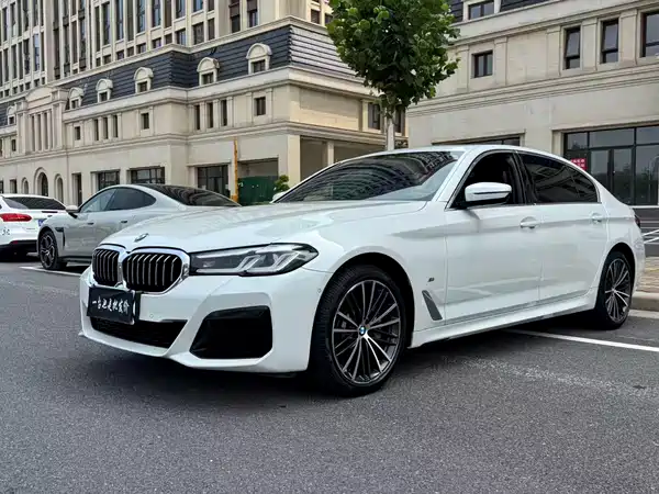 BMW 5 Series 2023