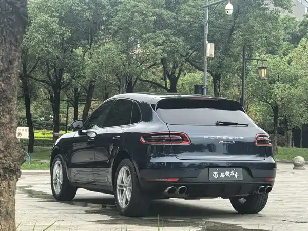 Porsche Macan 2014