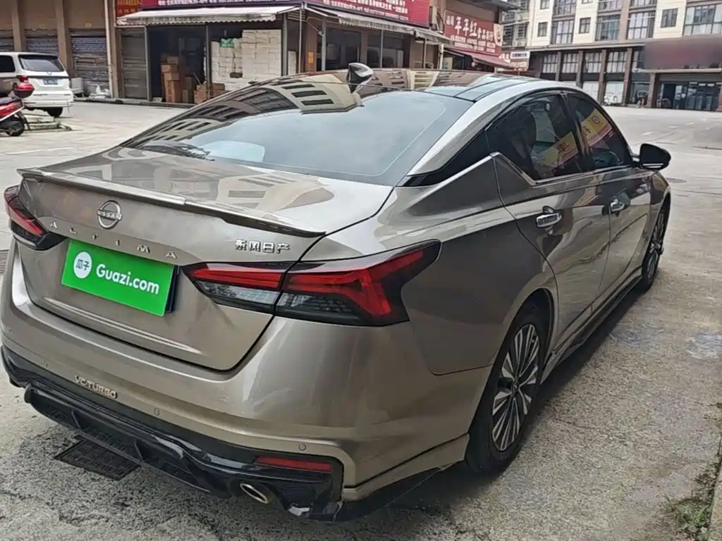 Nissan Teana 2023