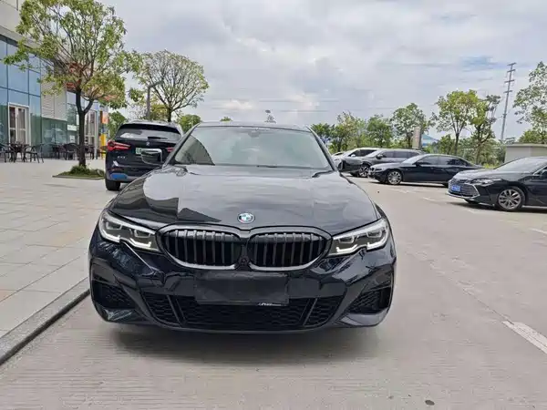 BMW 3 Series 2022