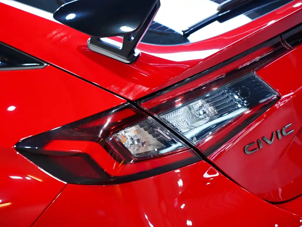 Honda Civic 2023 — фото 10