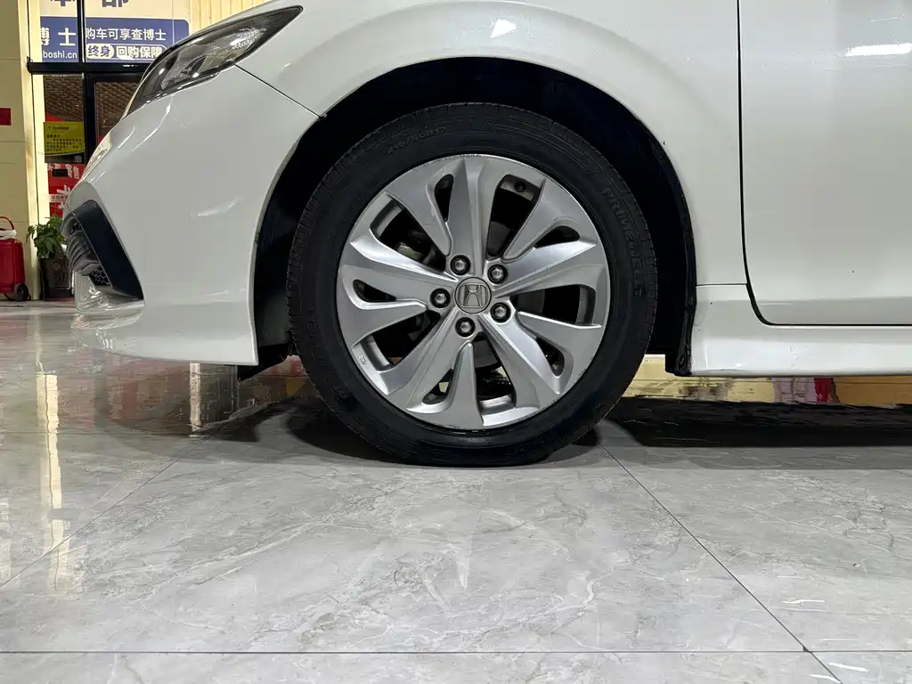 Honda Jade 2017 — фото 17