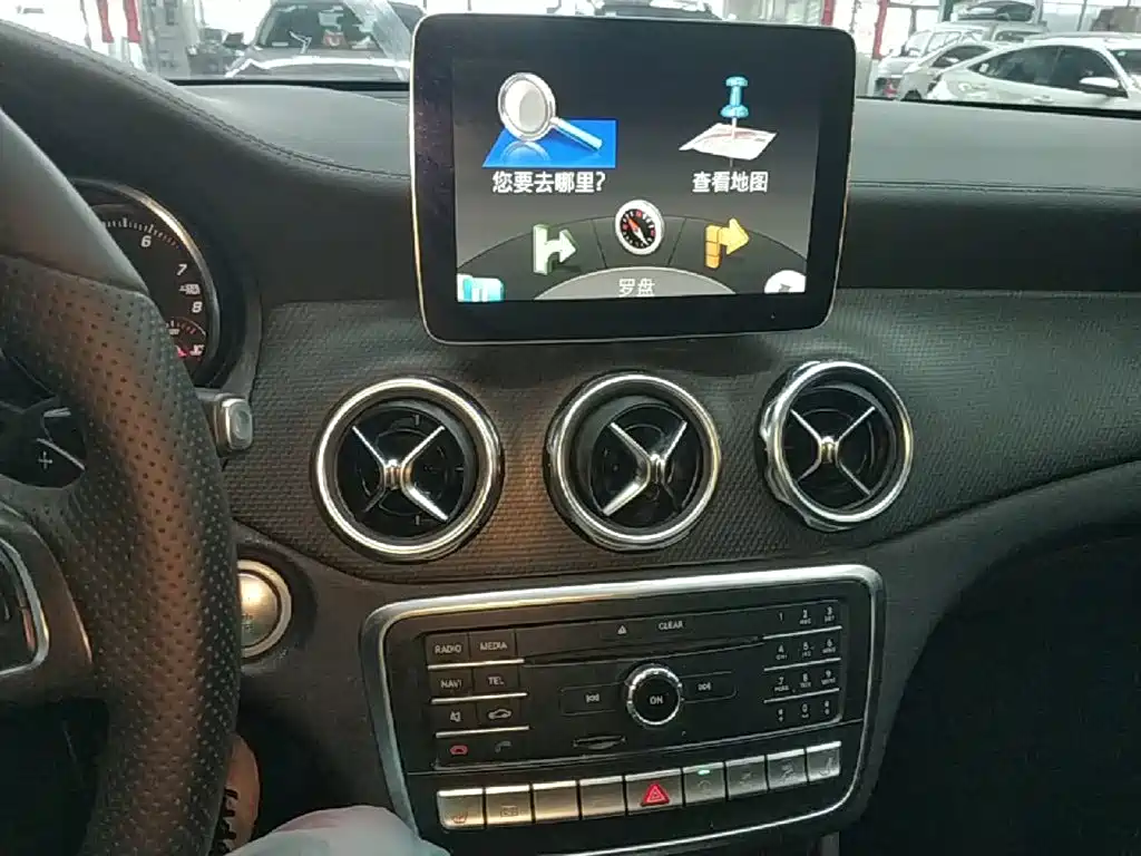 Mercedes-Benz GLA 2017 — фото 13