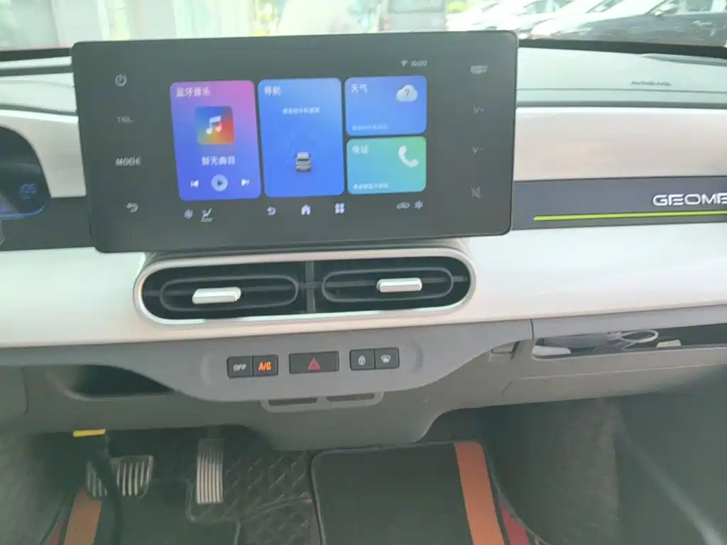Geely Galaxy Panda 2025 — фото 13