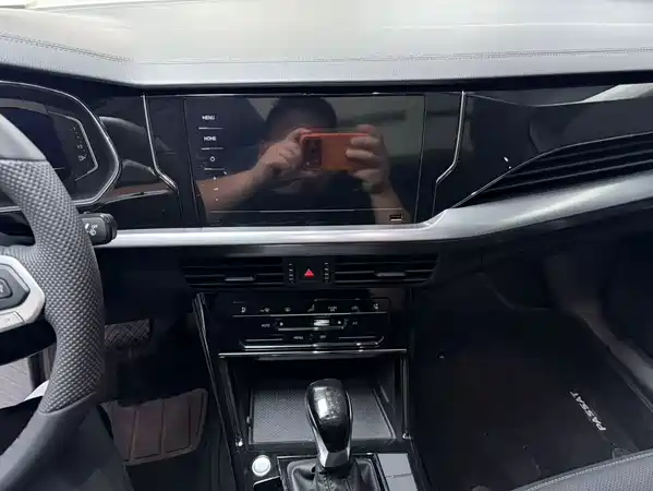 Volkswagen Passat 2024