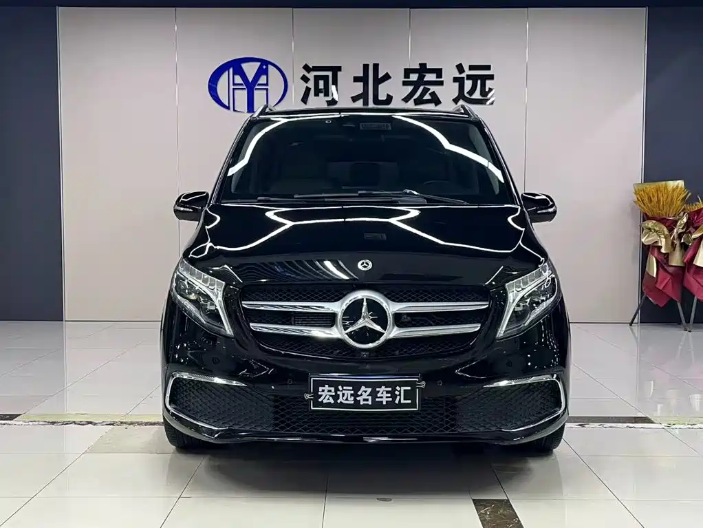 Mercedes-Benz V-Class 2022 — фото 2