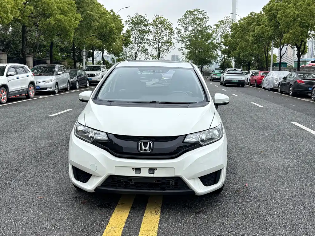 Honda Fit 2017 — фото 2