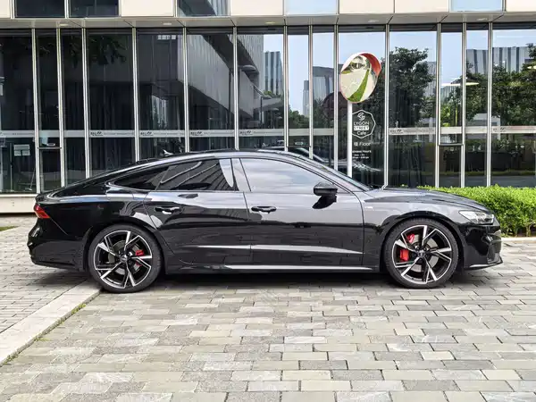 Audi A7 2024