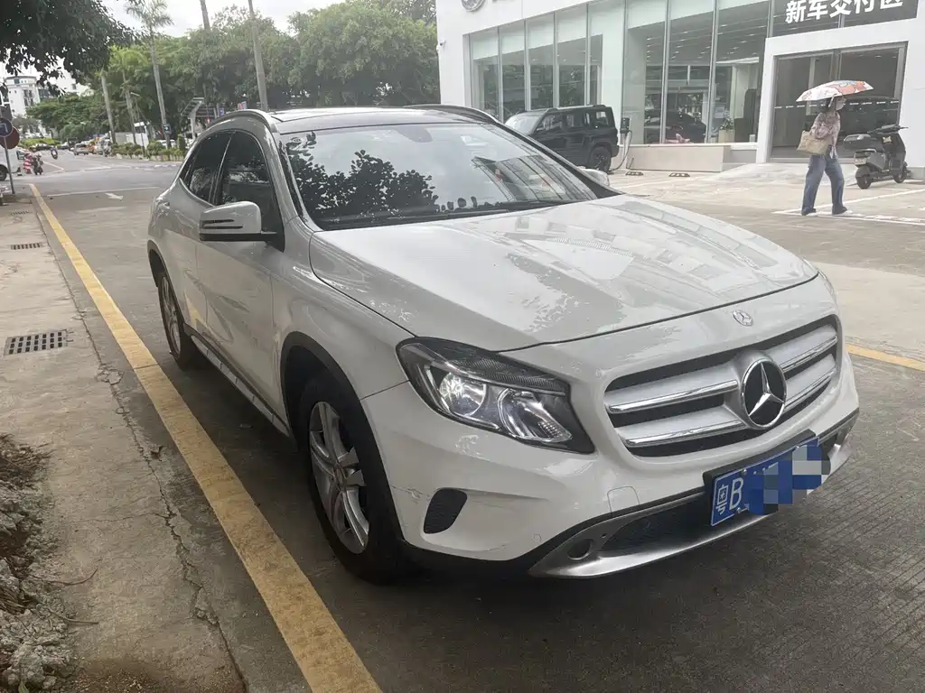Mercedes-Benz GLA 2016