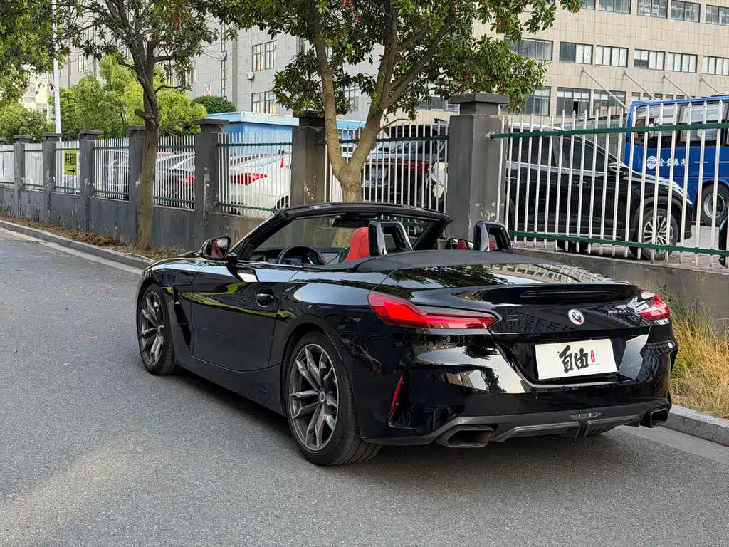 BMW Z4 2023 — фото 4