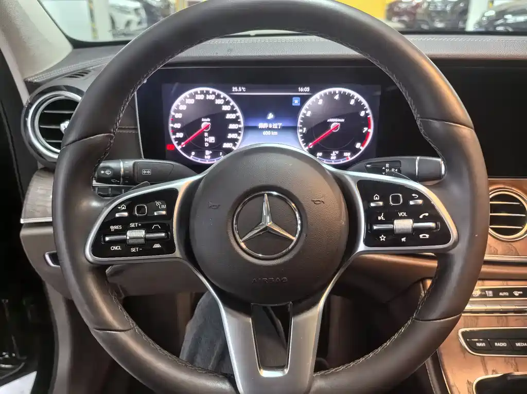Mercedes-Benz E-Class 2019