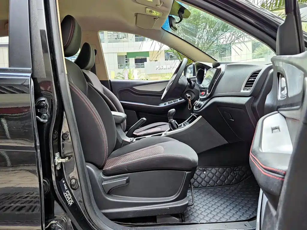 Baojun 560 2015