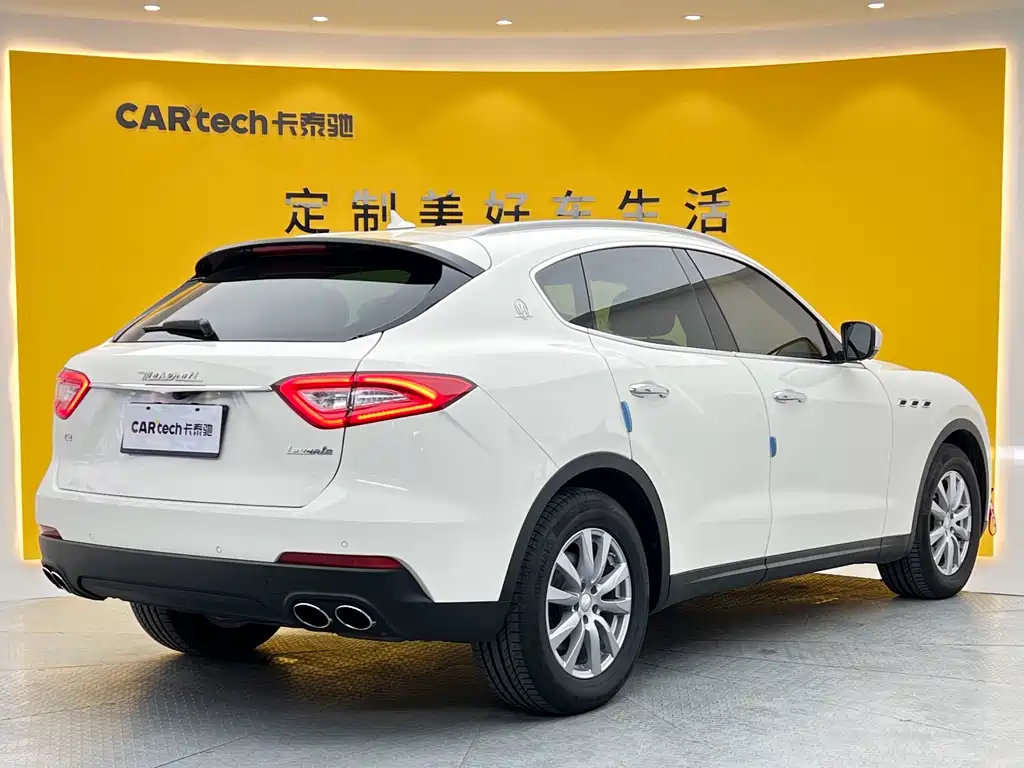 Maserati Levante 2019 — фото 30