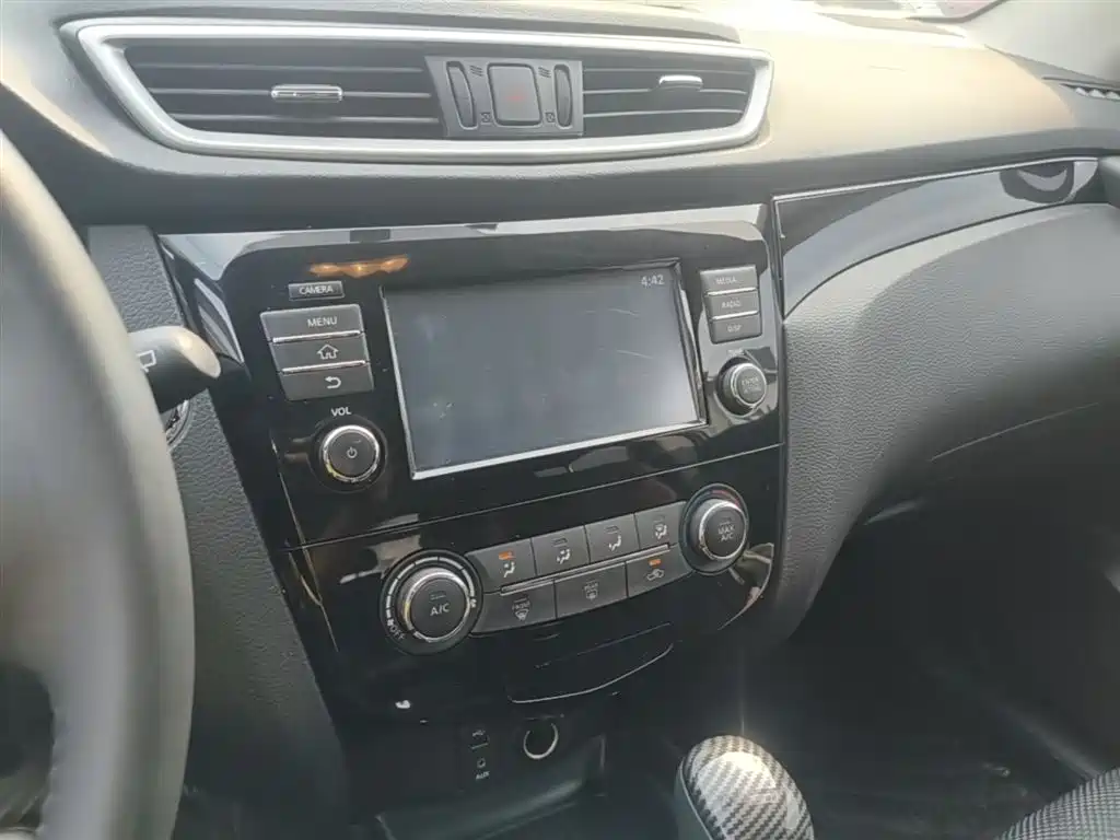 Nissan Qashqai 2018 — фото 13