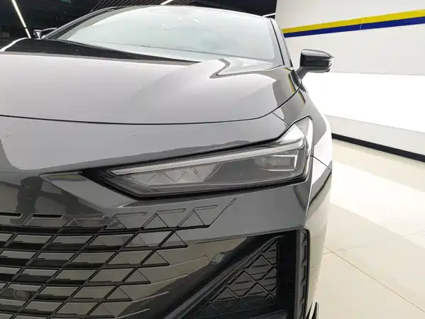Changan UNI-V 2024