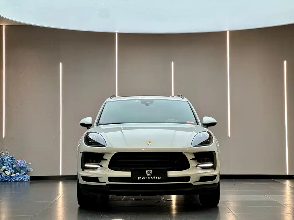 Porsche Macan 2020