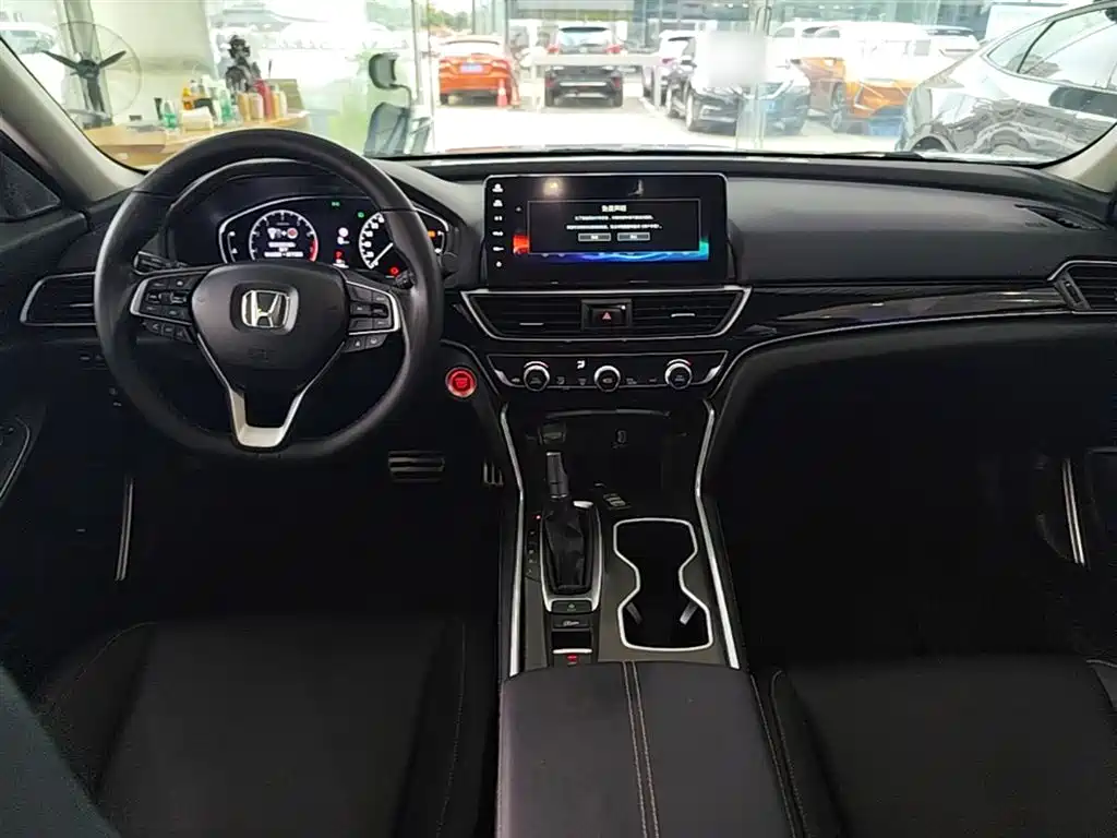 Honda Accord 2023 — фото 10