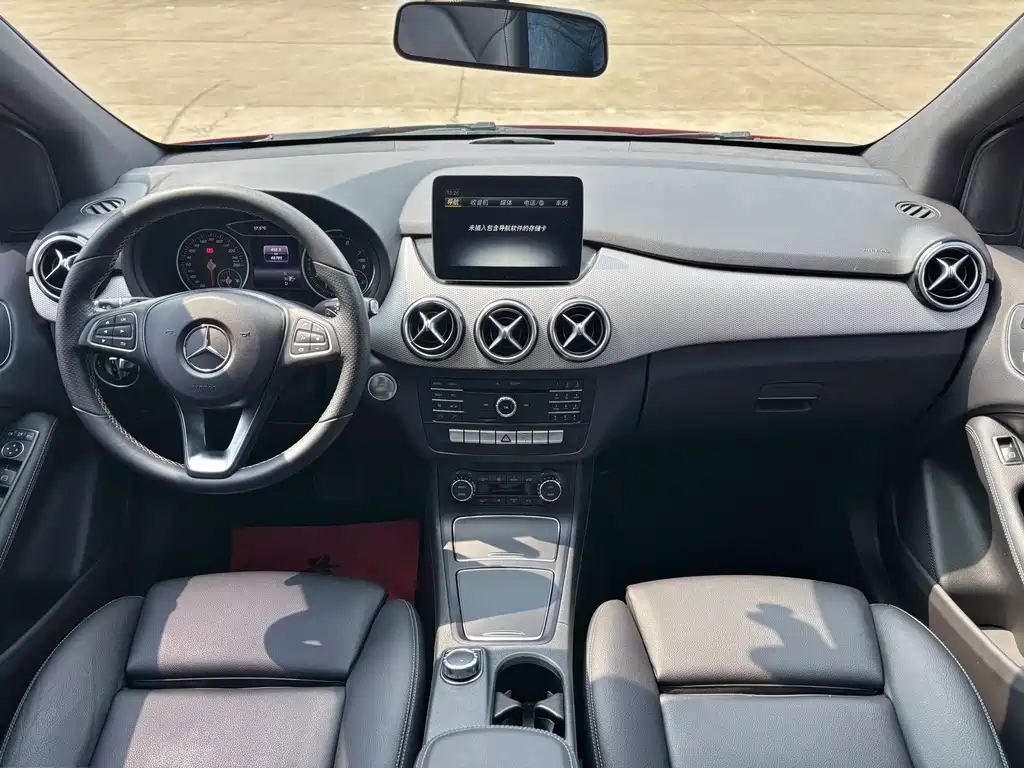 Mercedes-Benz B-Class 2018 — фото 11