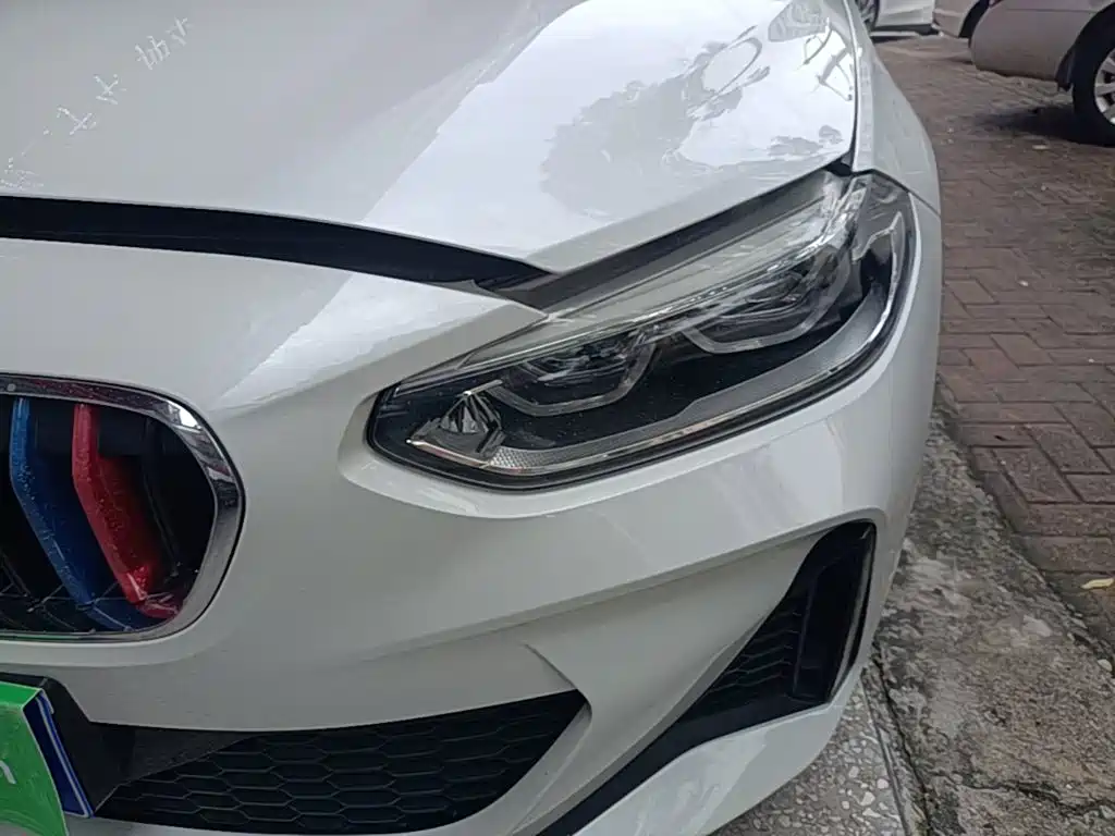 BMW 1 Series 2021 — фото 24