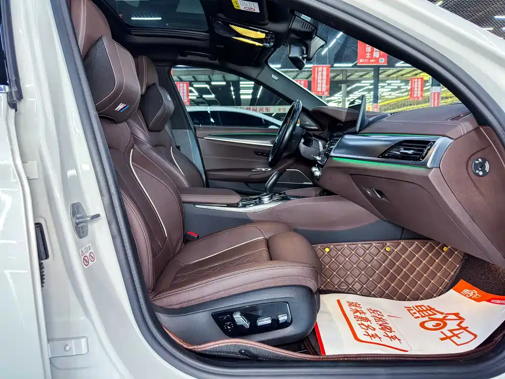BMW 5 Series New Energy 2021 — фото 14