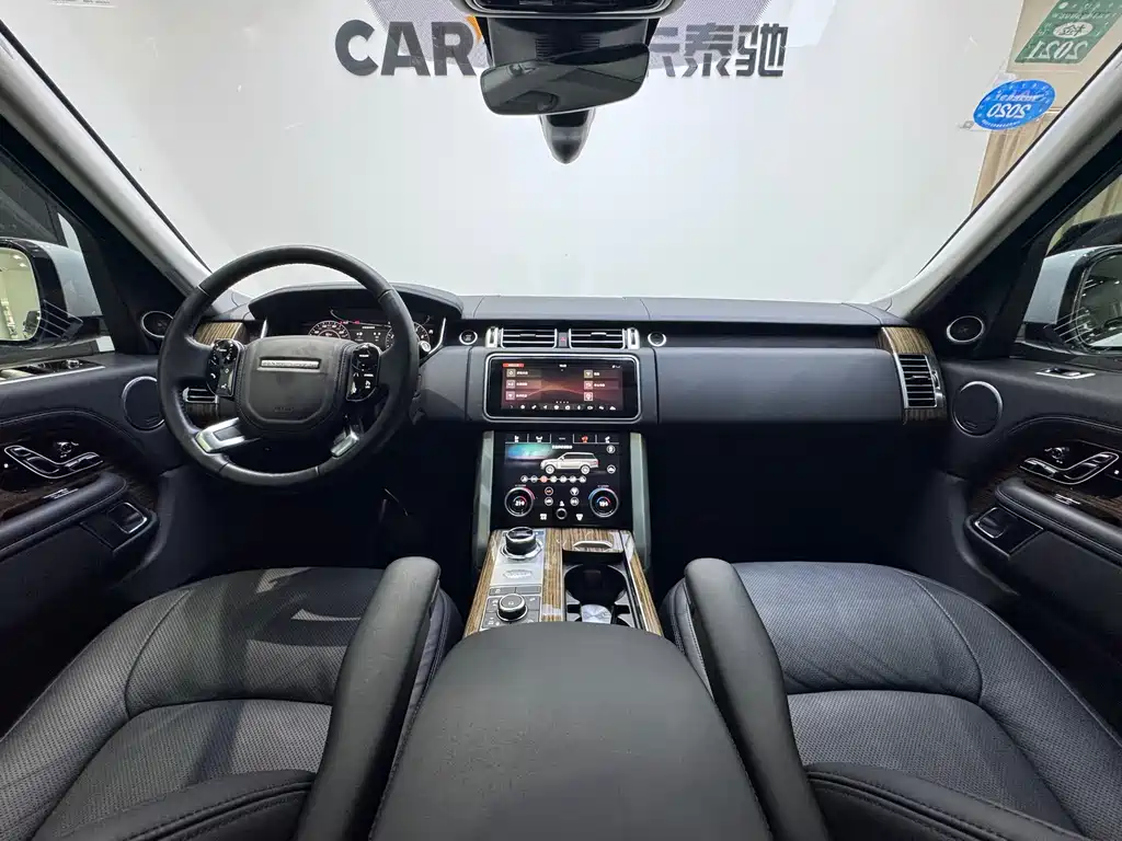 Land Rover Range Rover 2019 — фото 17