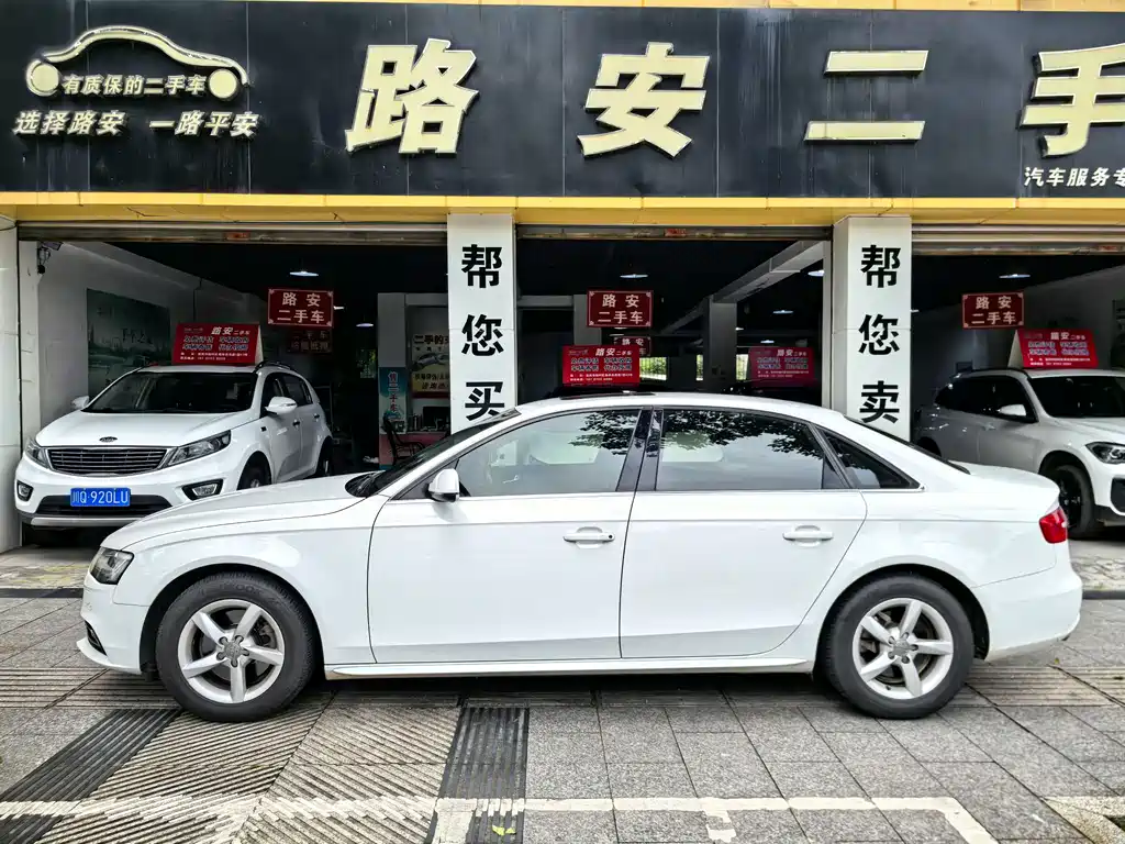 Audi A4L 2014