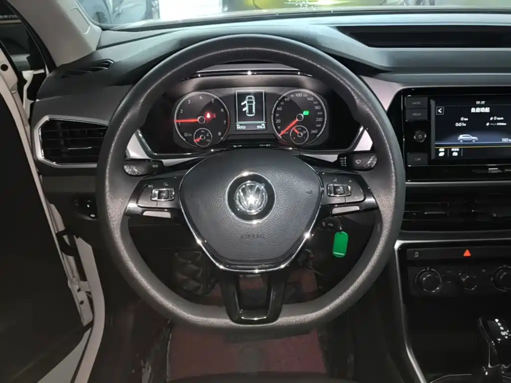 Volkswagen T-Cross 2020 — фото 11