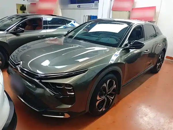 Citroën Versailles C5 X 2021