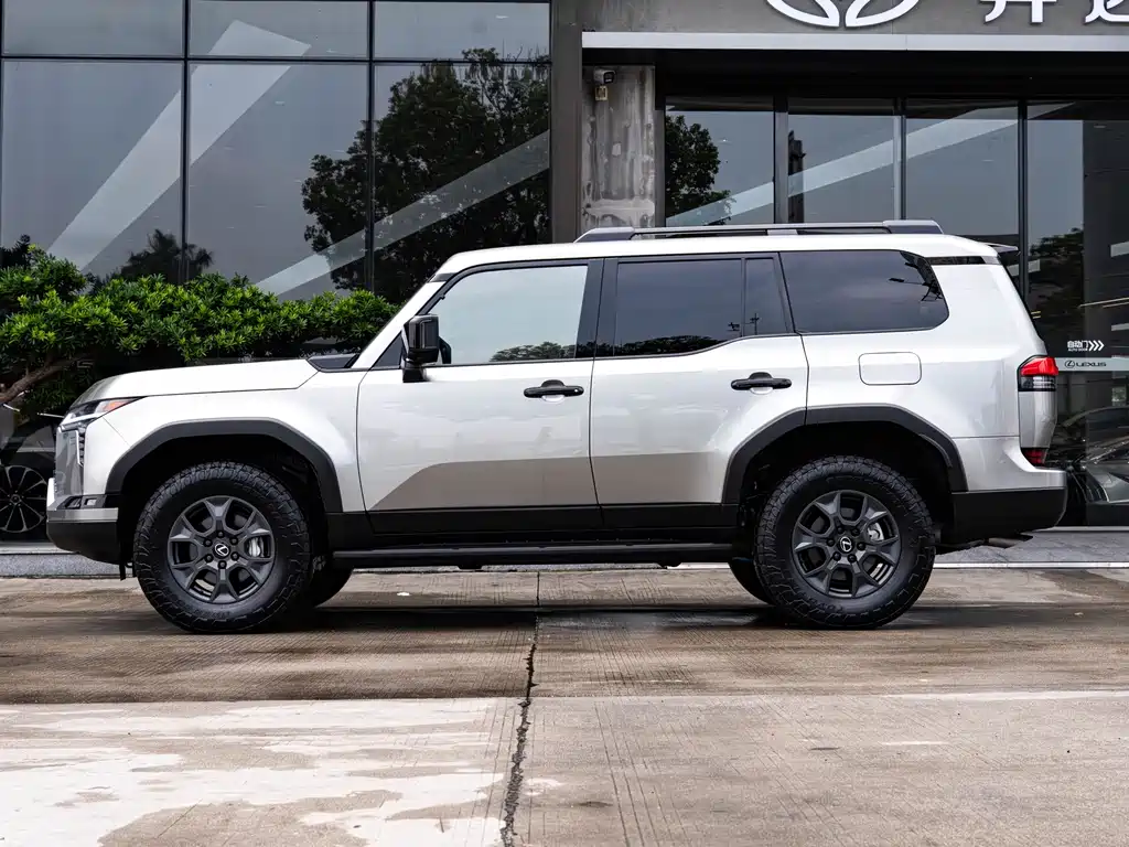 Lexus GX 2026