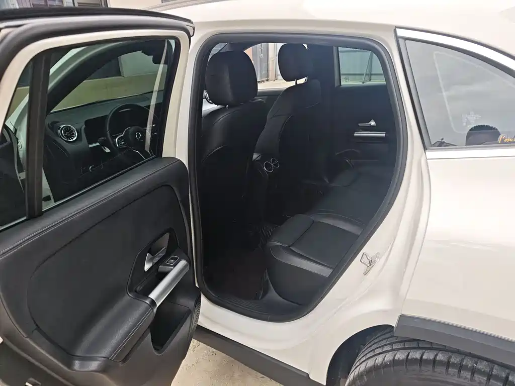 Mercedes-Benz GLA 2022 — фото 10