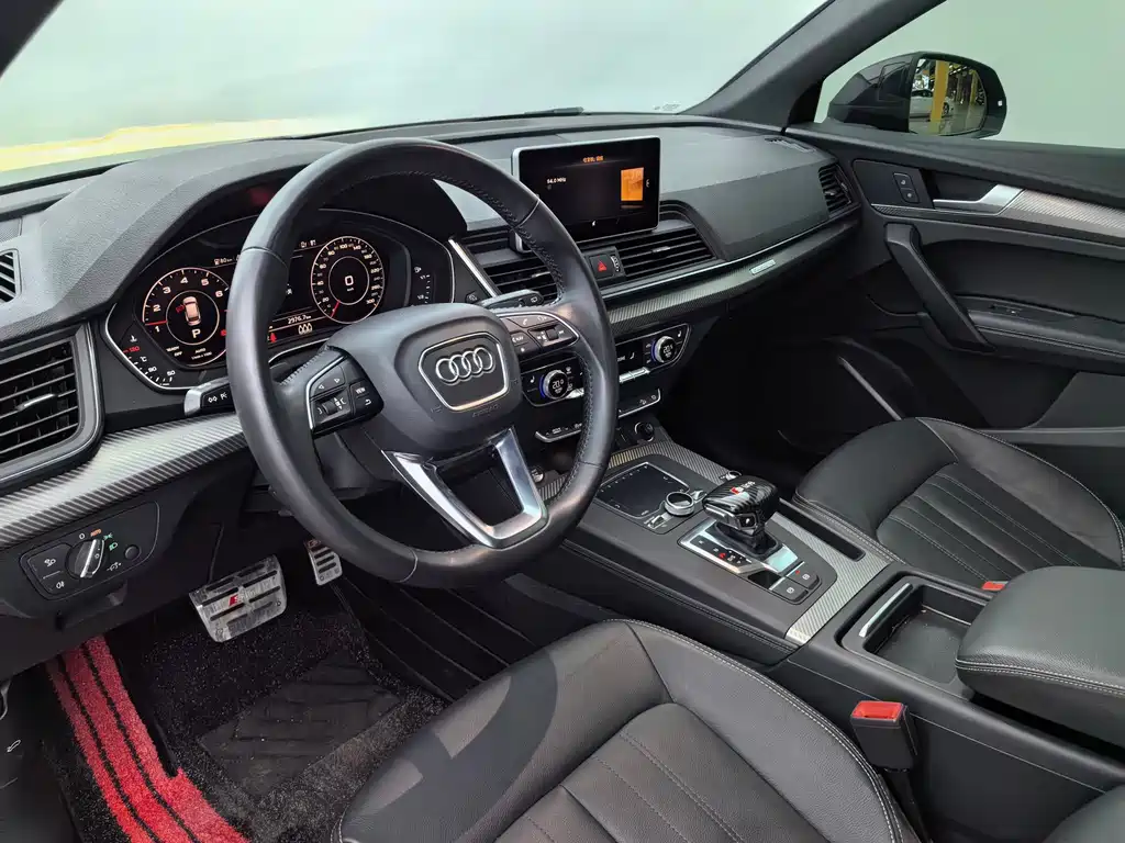 Audi Q5L 2020 — фото 16