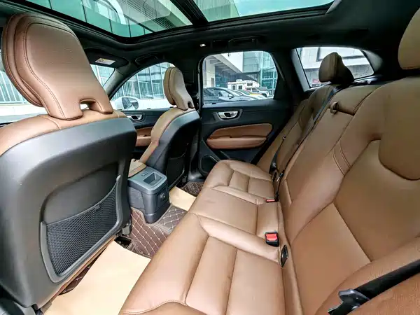 Volvo XC60 Plug-In Hybrid 2023