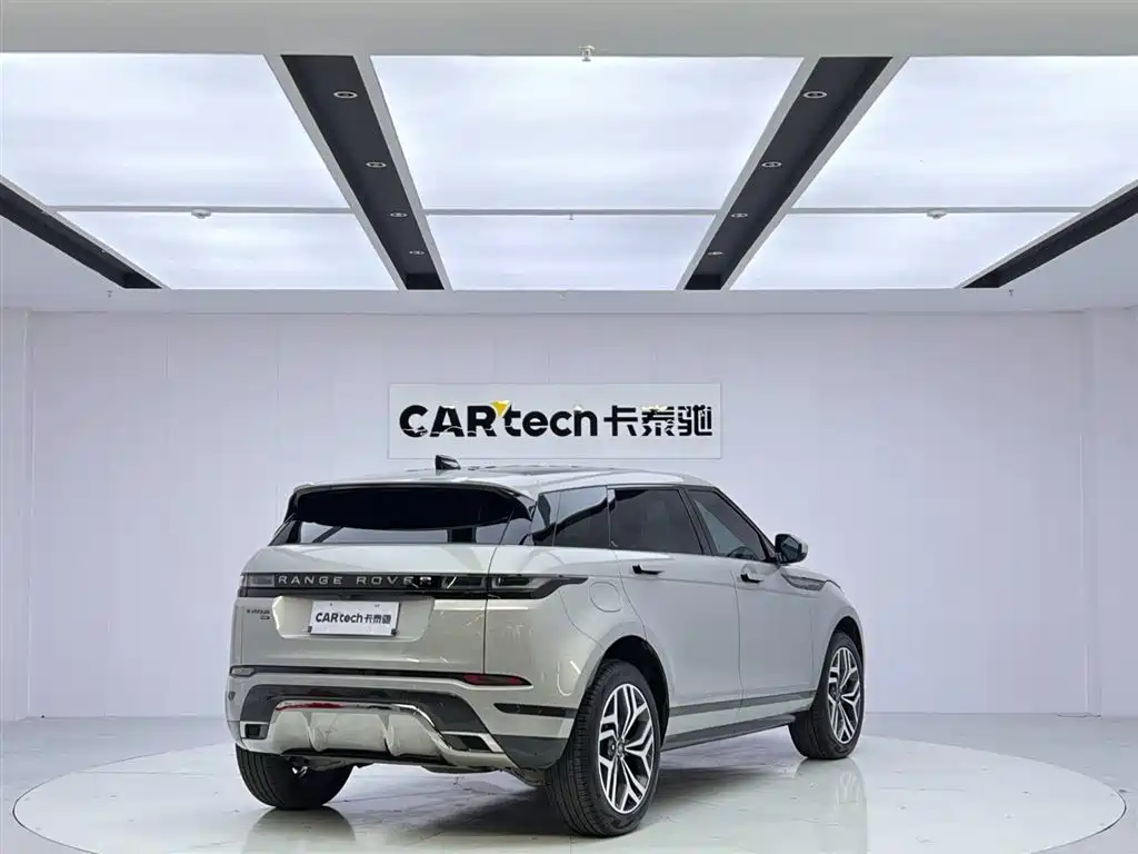 Land Rover Evoque 2024 — фото 5