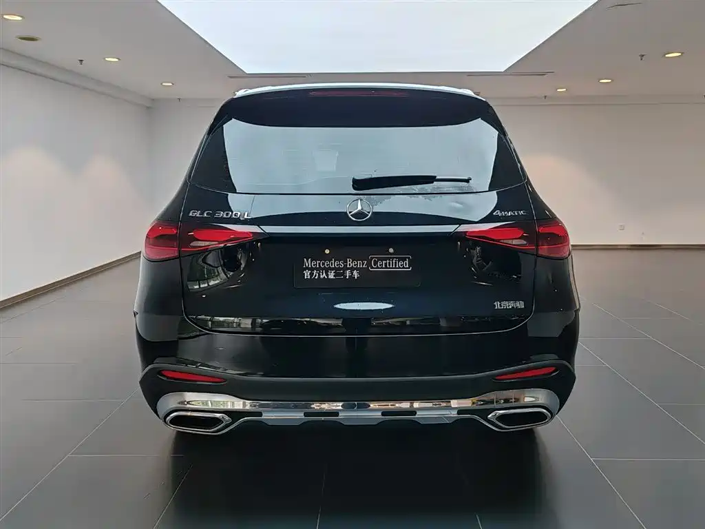 Mercedes-Benz GLC 2025
