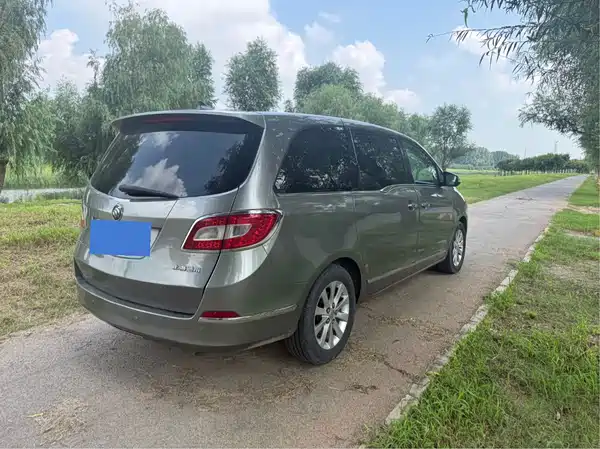 Buick GL8 2011