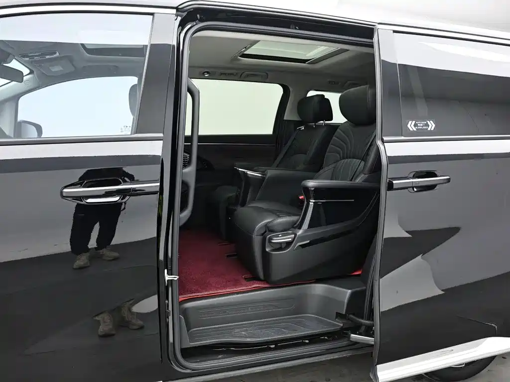 GAC Trumpchi M8 2024 — фото 15