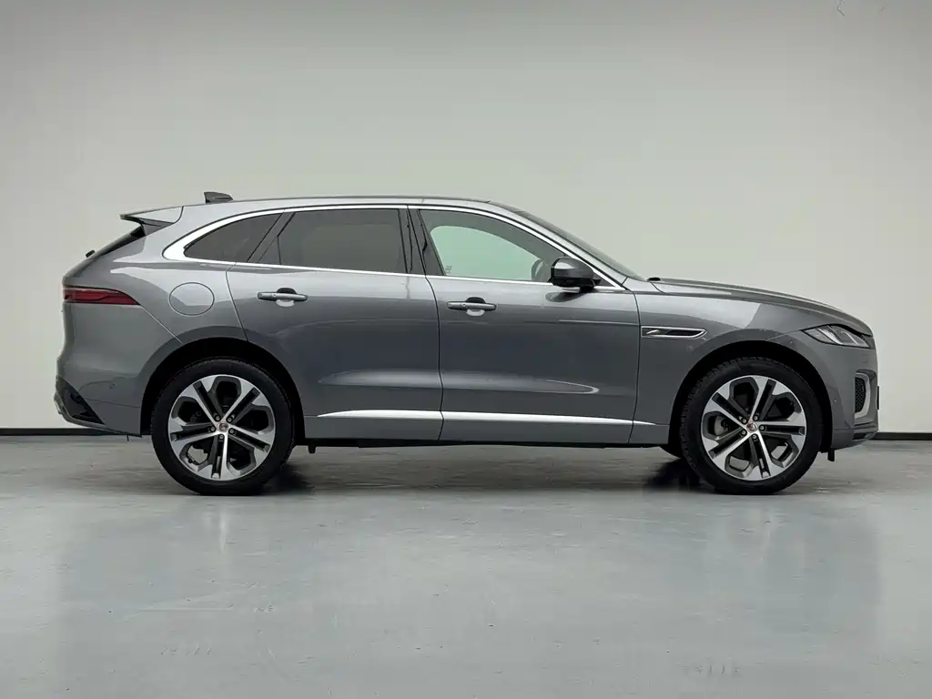 Jaguar F-PACE 2022 — фото 15