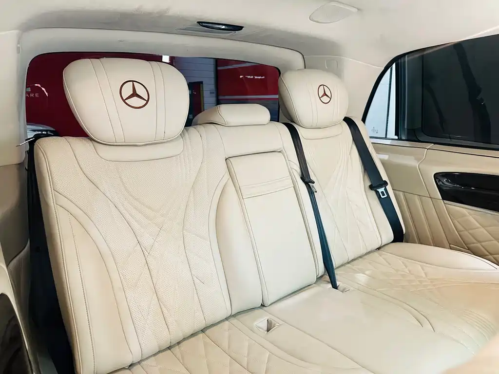 Mercedes-Benz V-Class 2016 — фото 12