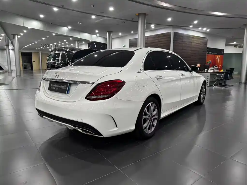 Mercedes-Benz C-Class 2018 — фото 22
