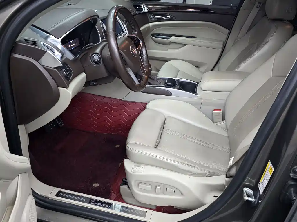 Cadillac SRX 2014 — фото 6