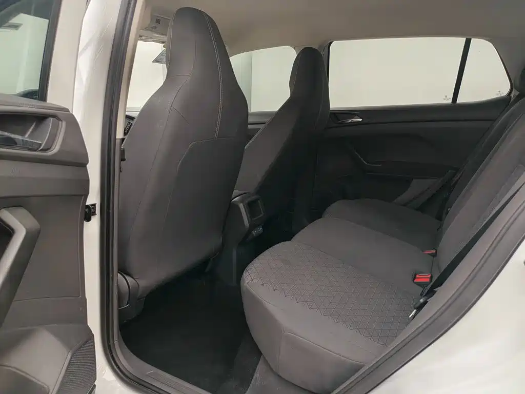 Volkswagen T-Cross 2025