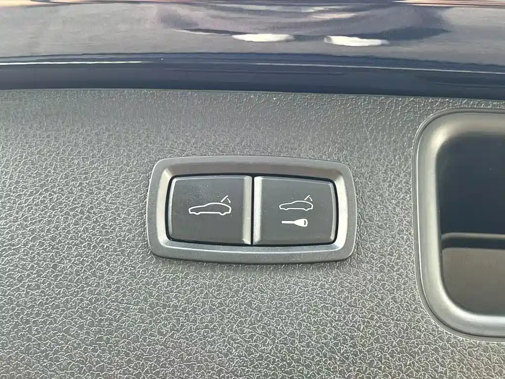Porsche Macan 2021 — фото 27