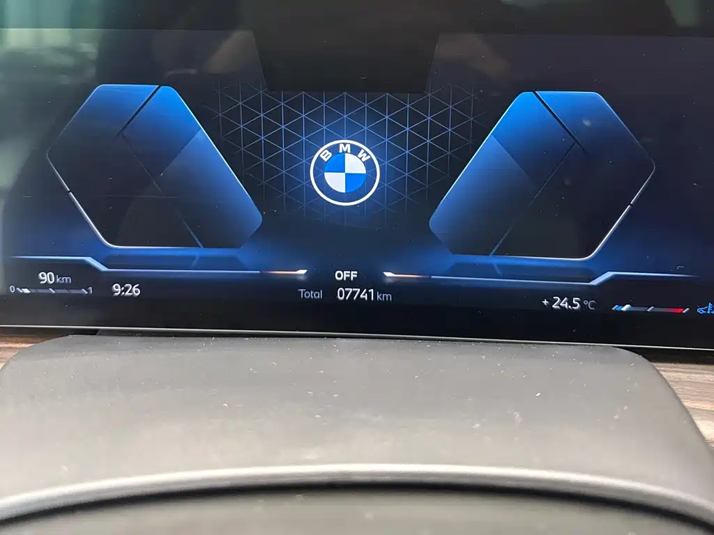 BMW X7 2025 — фото 12