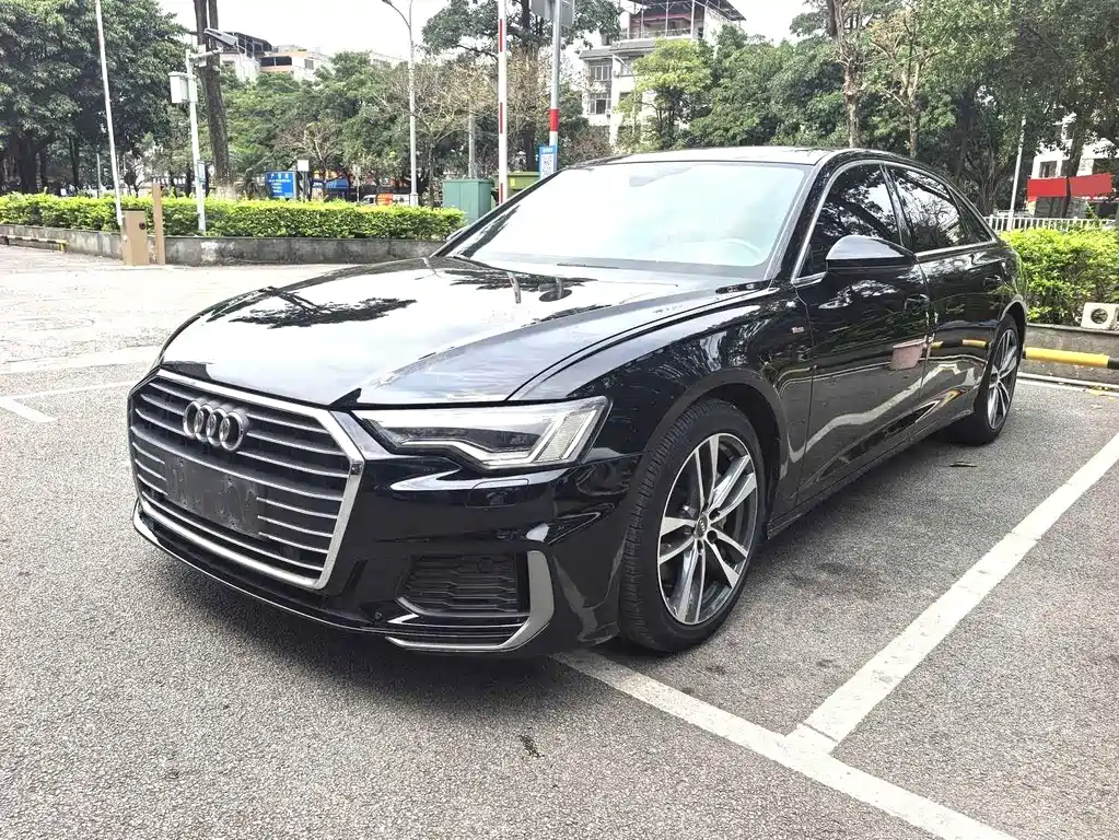 Audi A6L 2020 — фото 1