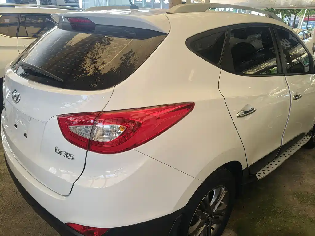 Hyundai ix35 2015 — фото 12