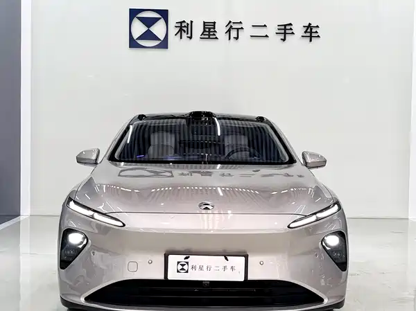 NIO ET7 2024