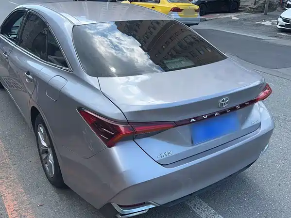 Toyota Avalon 2019