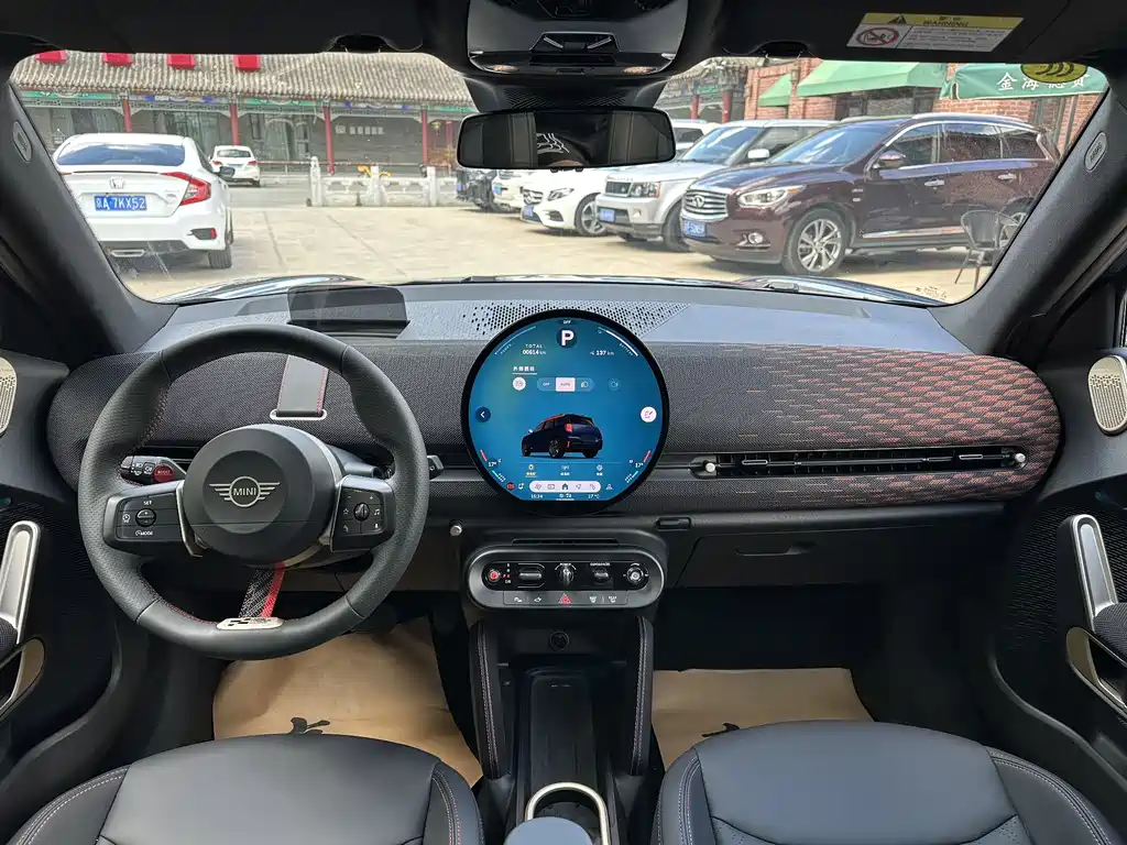 MINI JCW Aceman EV — фото 24