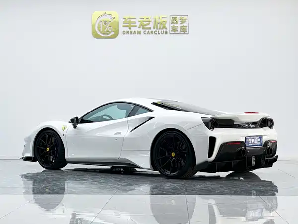 Ferrari 488 2015