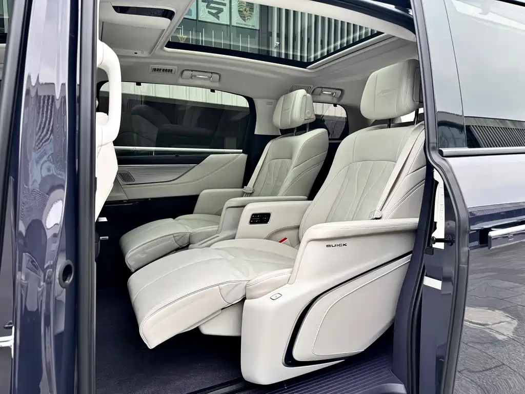 Buick GL8 New Energy 2025 — фото 18